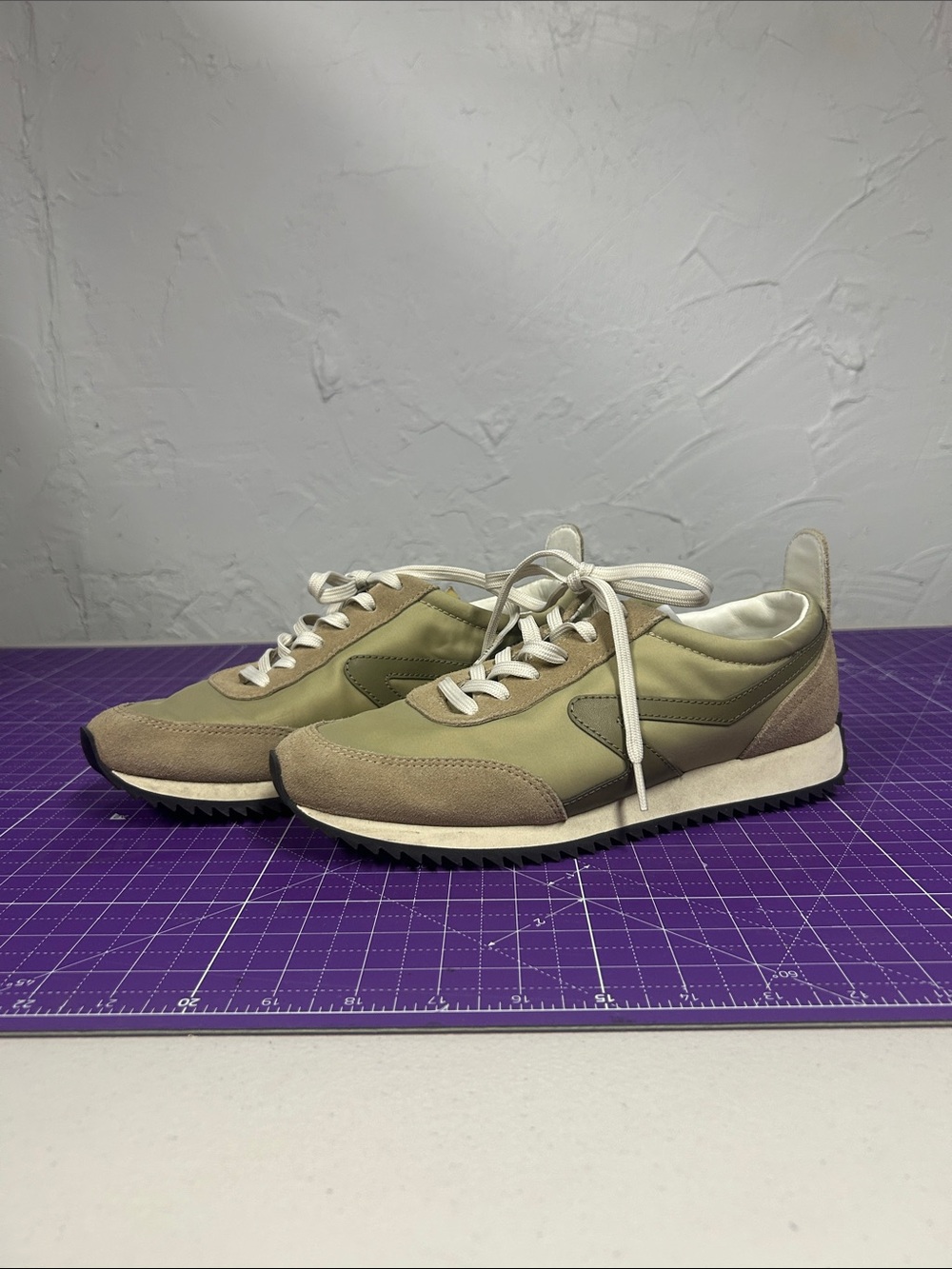 Rag & Bone Beige Sneakers SZ 40